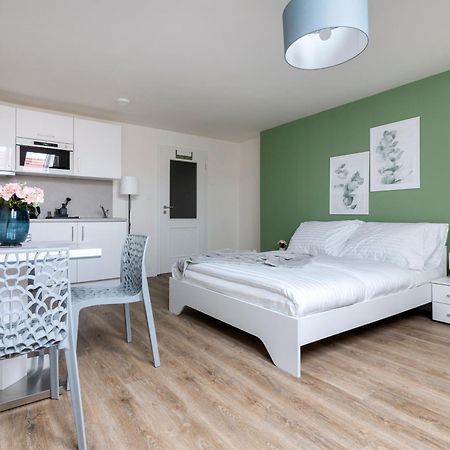 Central Haven Apartments Prague Ngoại thất bức ảnh