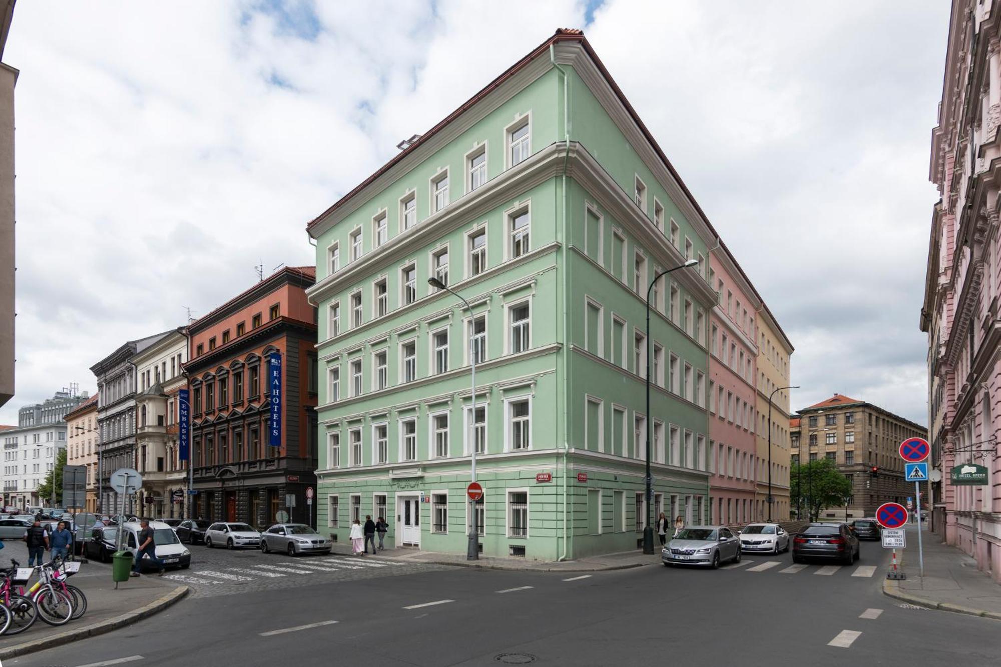 Central Haven Apartments Prague Ngoại thất bức ảnh